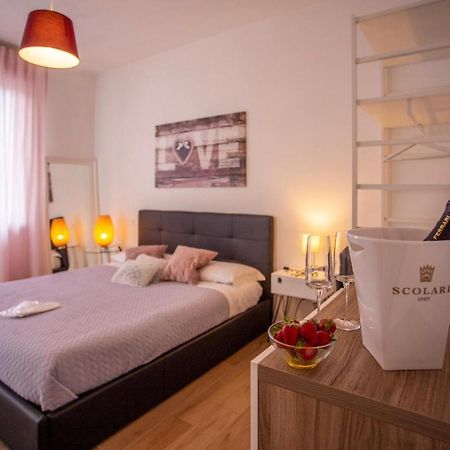 Bed And Breakfast Castello7 San Felice del Benaco Exterior foto