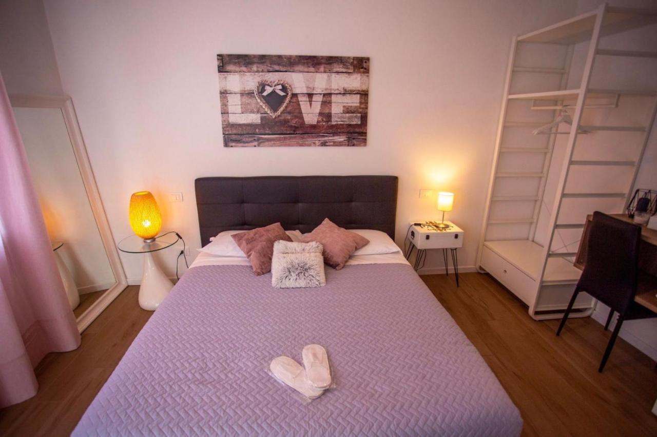 Bed And Breakfast Castello7 San Felice del Benaco Exterior foto