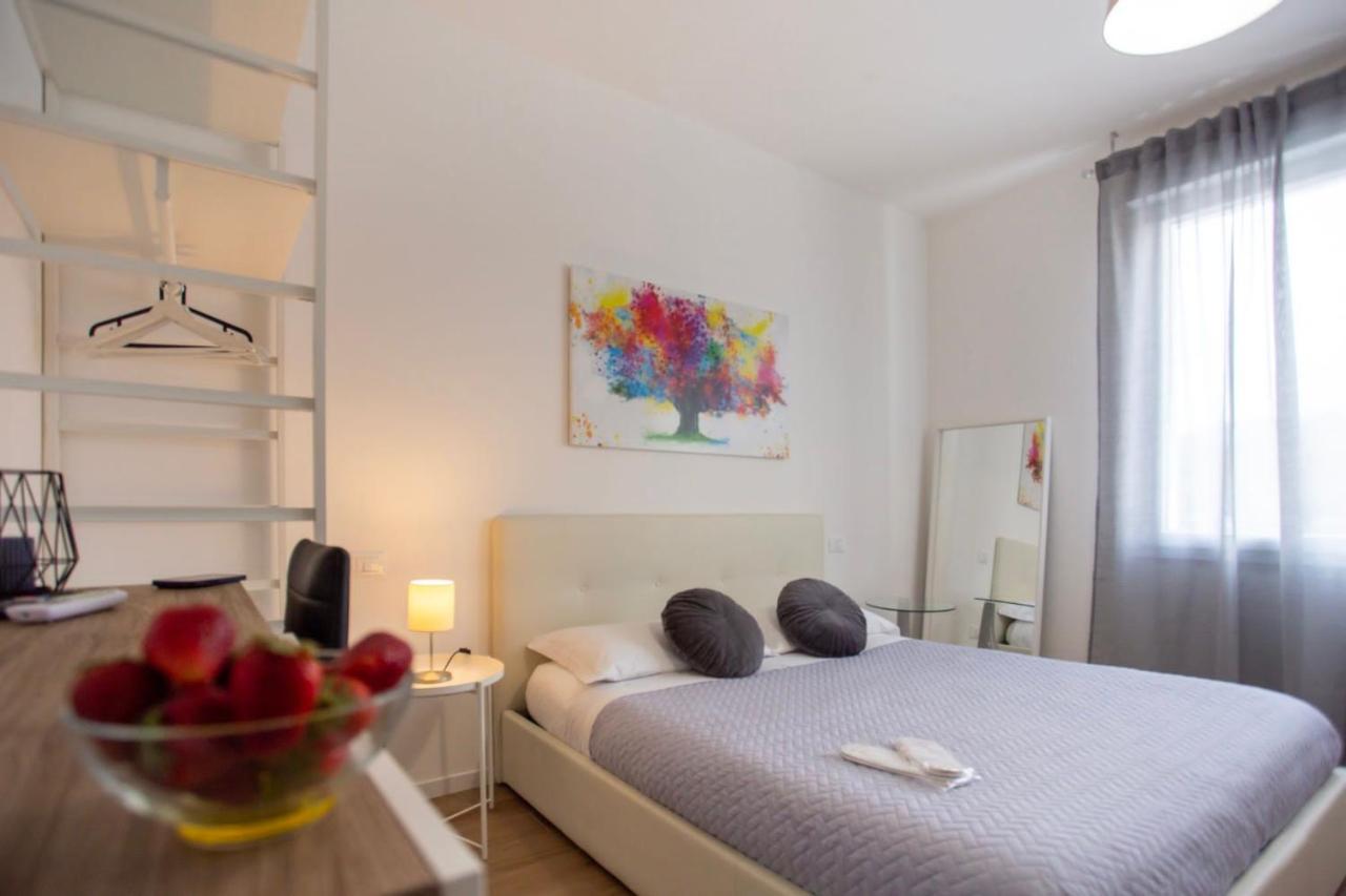 Bed And Breakfast Castello7 San Felice del Benaco Exterior foto